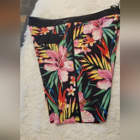 Hurley Other - Hurley Phantom boardshorts Bird Of Paradise Hibiscus Flowers Sz 38